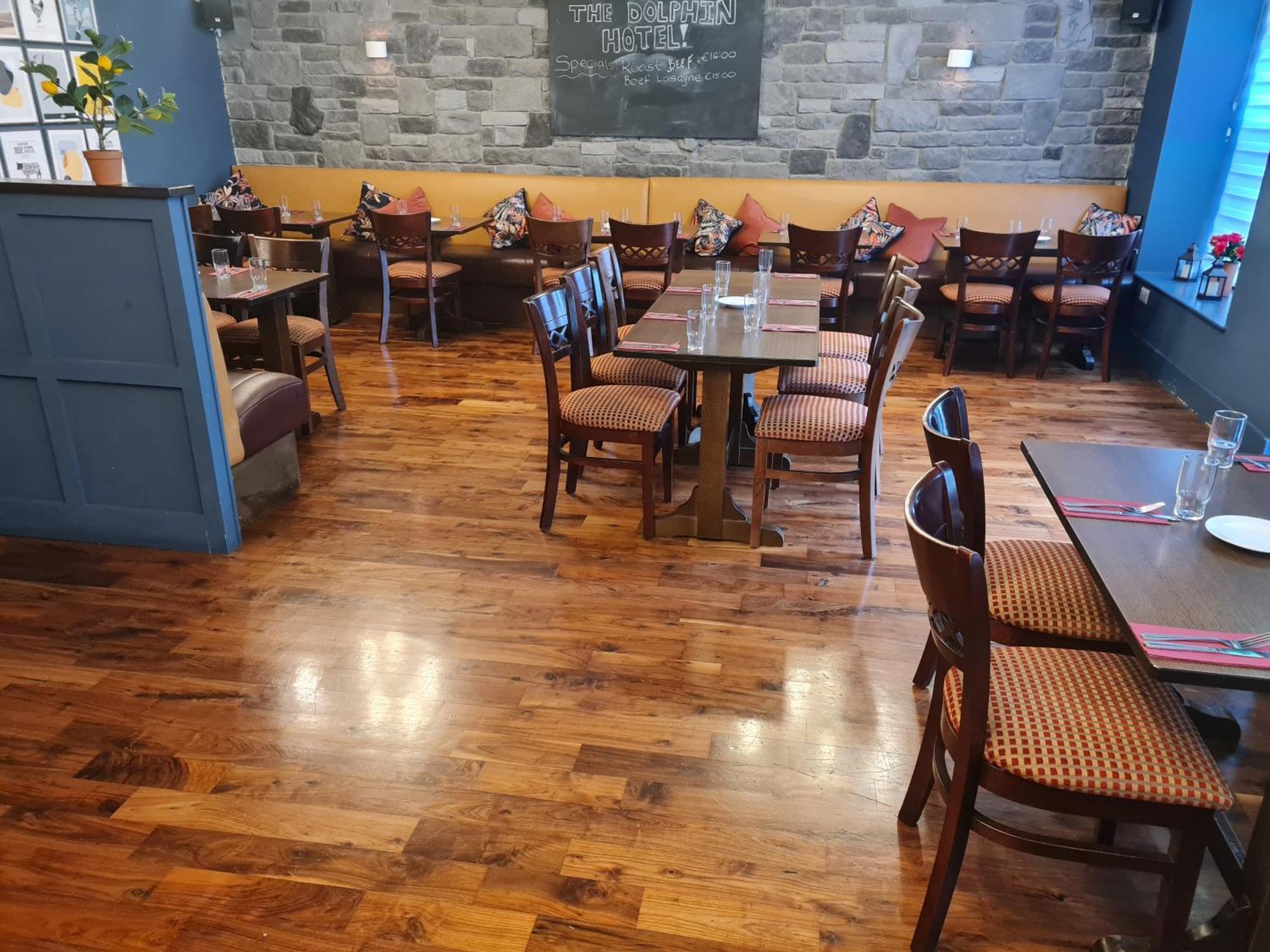 The Dolphin Hotel Crossmolina Exterior photo